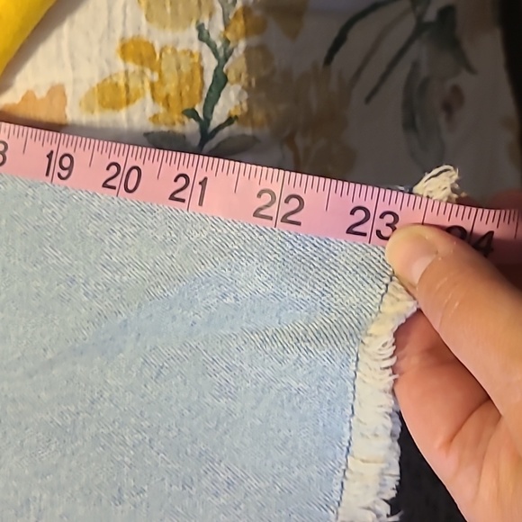 NWT Torrid distressed jeans size 18 short straight leg light denim - Picture 12 of 12